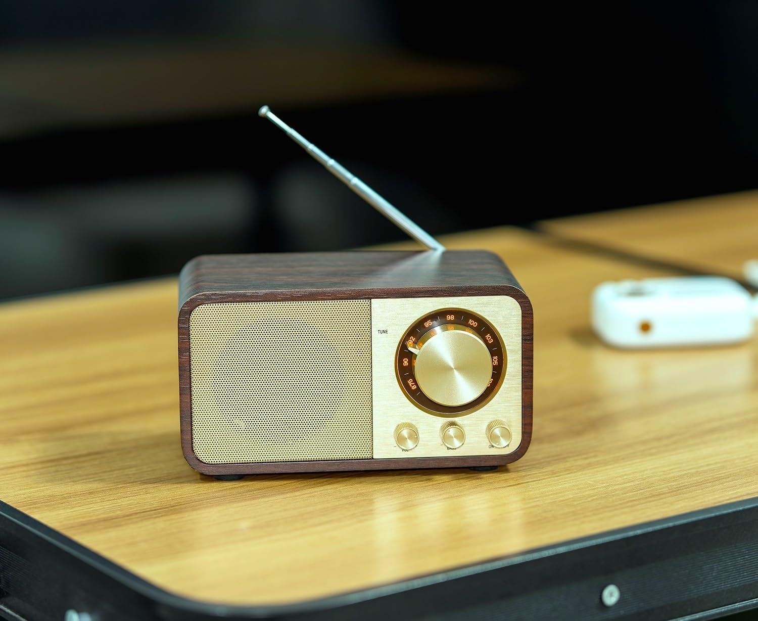  Bentmax Radio FM con altavoz Bluetooth retro con Bluetooth Radio  vintage con memoria SD/USB, función de reproductor de música, transmisión  inalámbrica desde smartphone, reproducción de 10 horas (nogal) : Electrónica