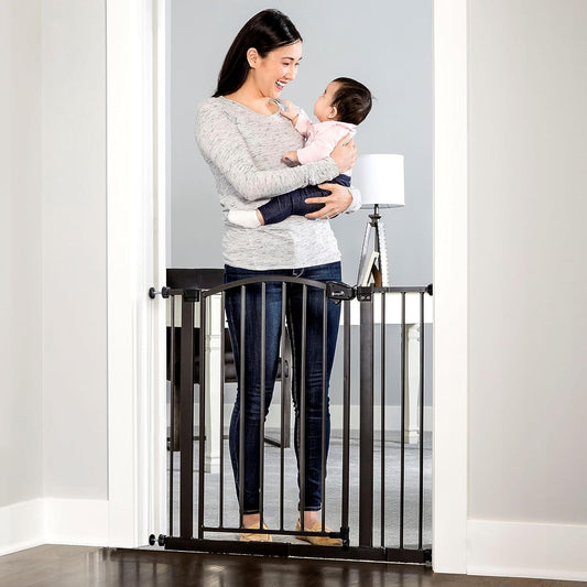 Easy Step Puerta para bebé con decoración arqueada, incluye kit de extensión de