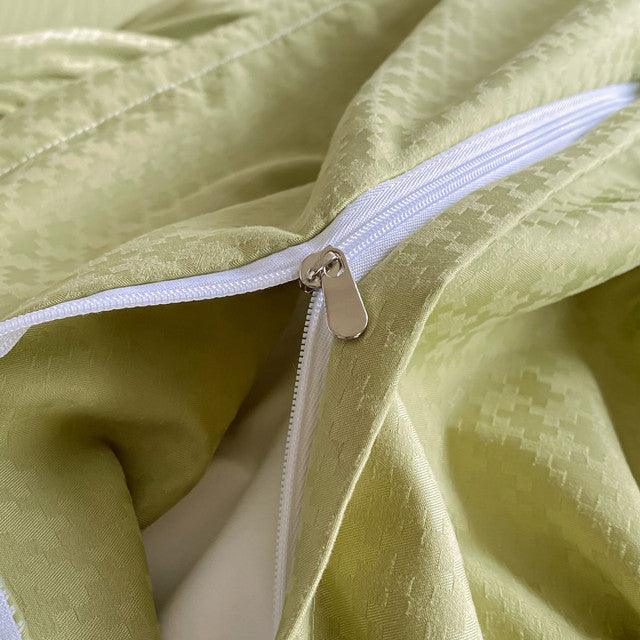 Duvet Unicolor Con Detalles En Relieve Oliva Doble + Sábana Plana