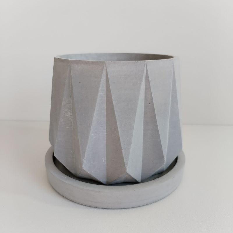 Matera Lirio de Cemento 10.5x10 cm Gris - VIRTUAL MUEBLES