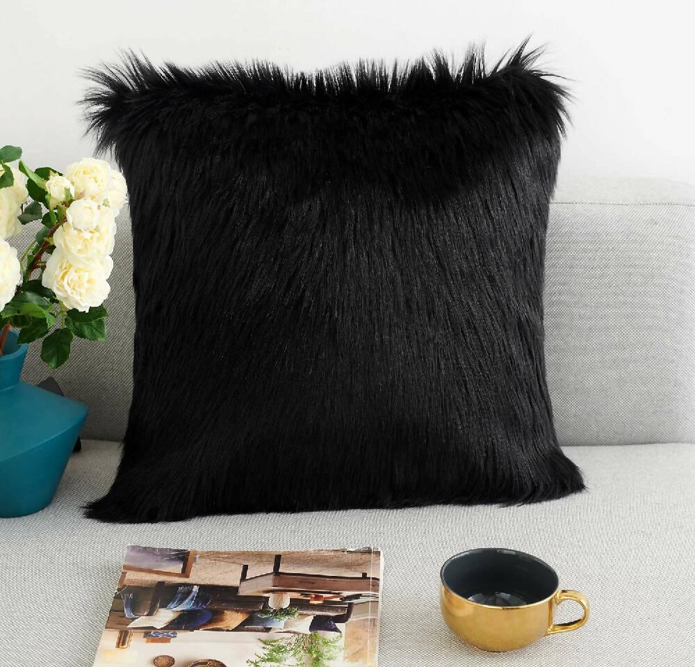 Cojín Peludo Peluche Decorativo BANZAY Negro - VIRTUAL MUEBLES