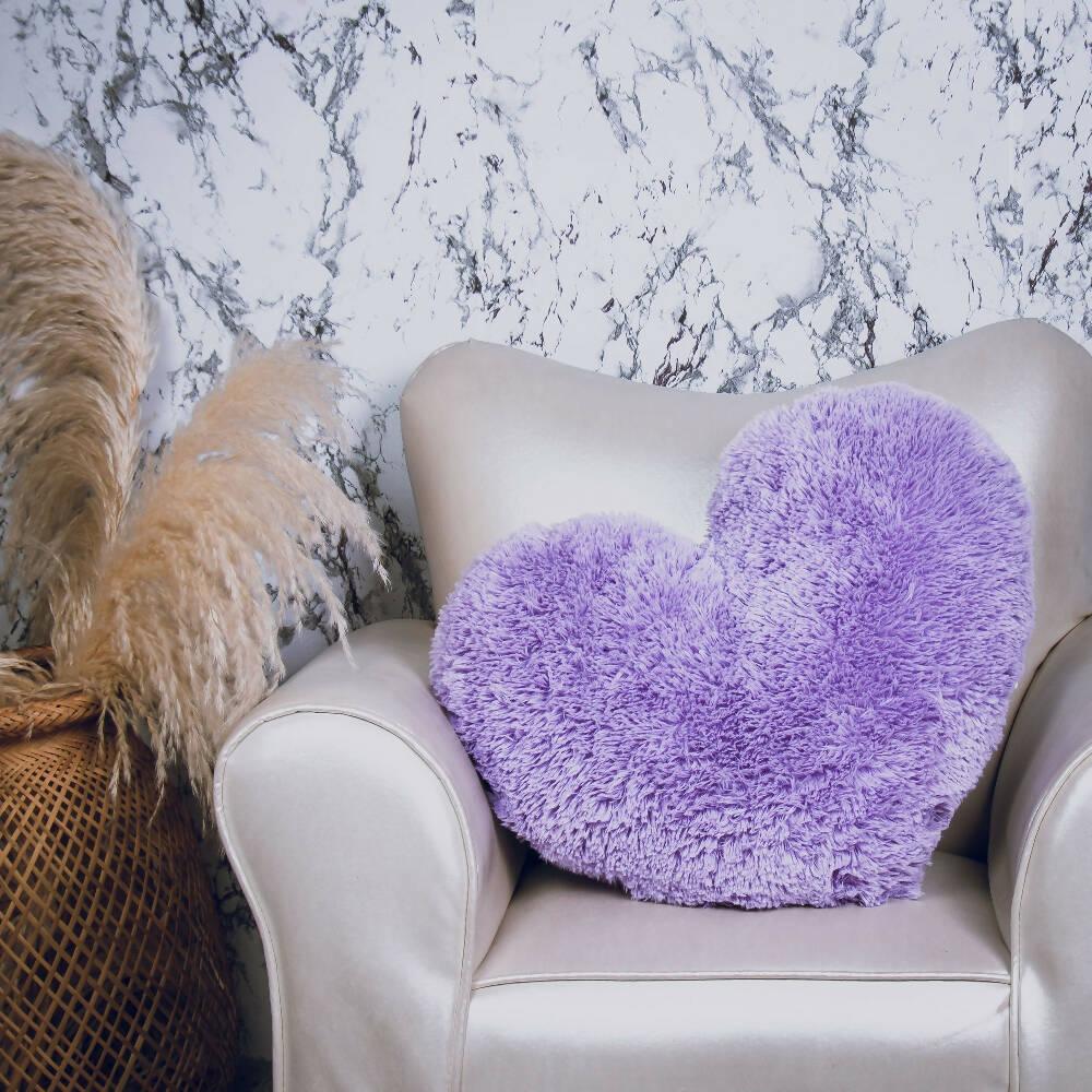 Cojín Decorativo Peludo Corazón Lila - VIRTUAL MUEBLES