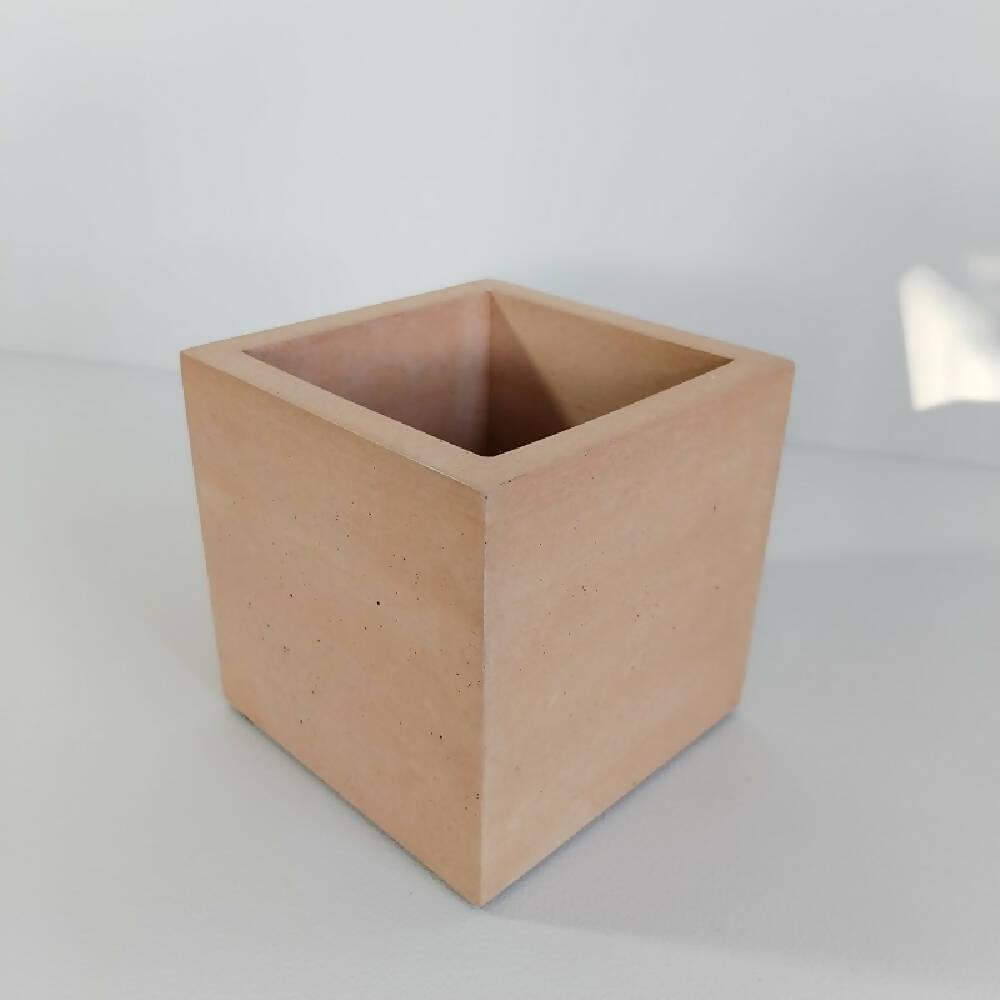 Matera Eloisa Petty de Cemento 10x10x10 cm Café - VIRTUAL MUEBLES
