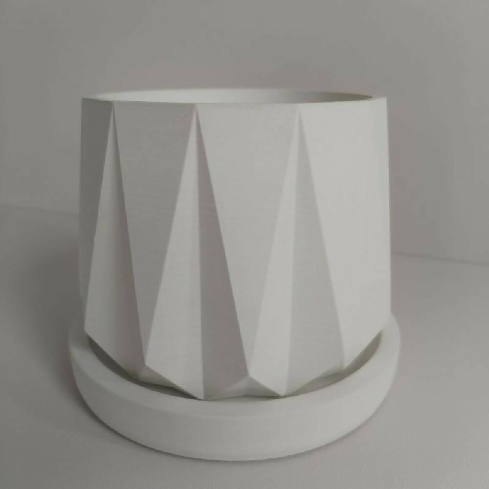 Matera Lirio de Cemento 10.5x10 cm Blanco - VIRTUAL MUEBLES