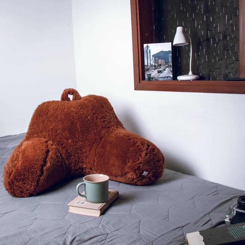 Cojín Anatómico Para TV y Lectura Funda Peluda Café - VIRTUAL MUEBLES