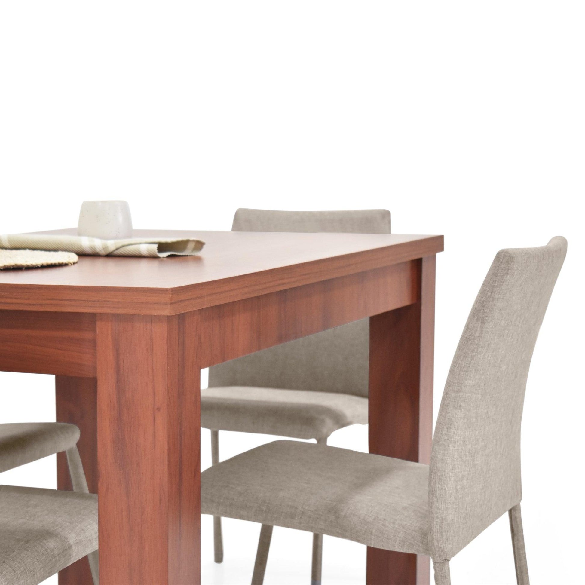 Juego de Comedor 4P Merida Cedro Sillas Lugo Tela Beige - VIRTUAL MUEBLES