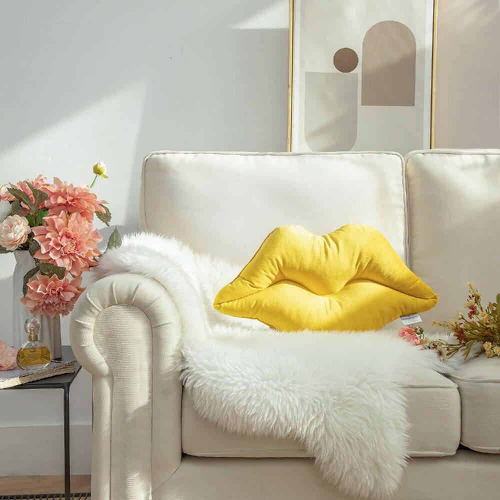 Cojín Labios Beso Amarillo - VIRTUAL MUEBLES